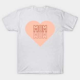 MOM WOW T-Shirt